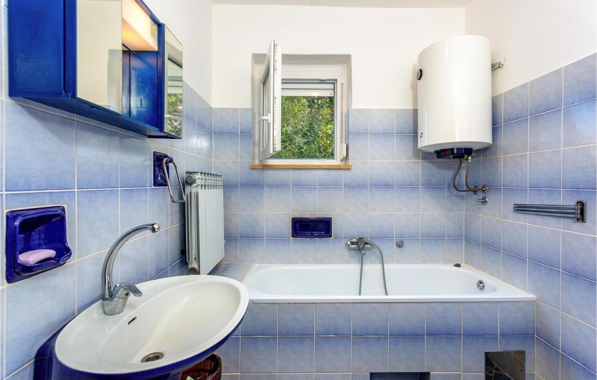 Gorgeous Apartment In Vantacici With Wifi Экстерьер фото